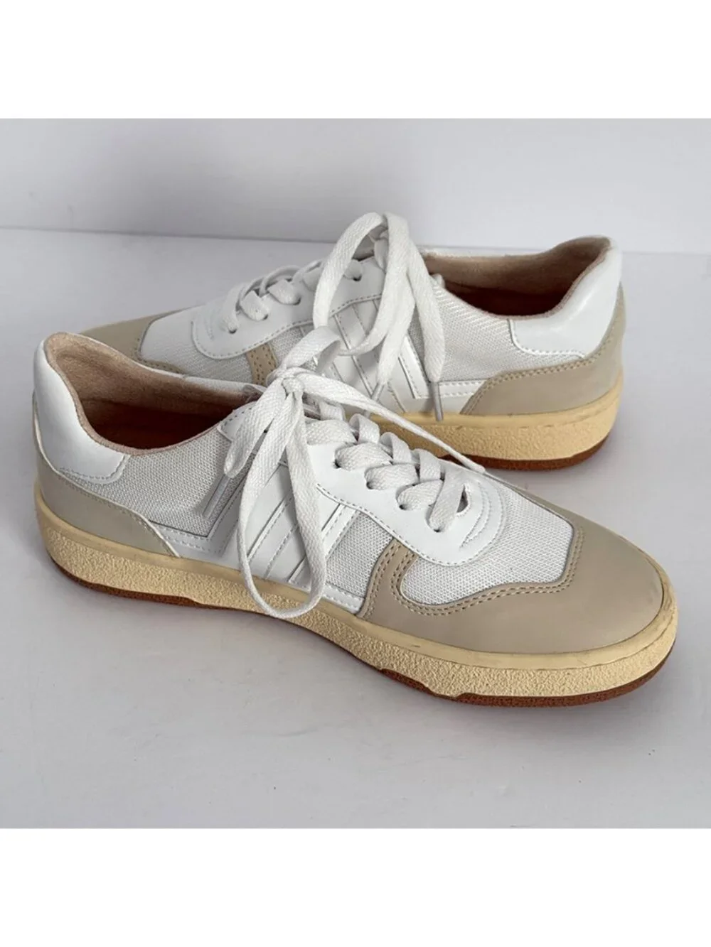Mi.iM Women's White Lace Up Strip Sneakers Size 6.5